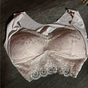 Silky Bra With Lace